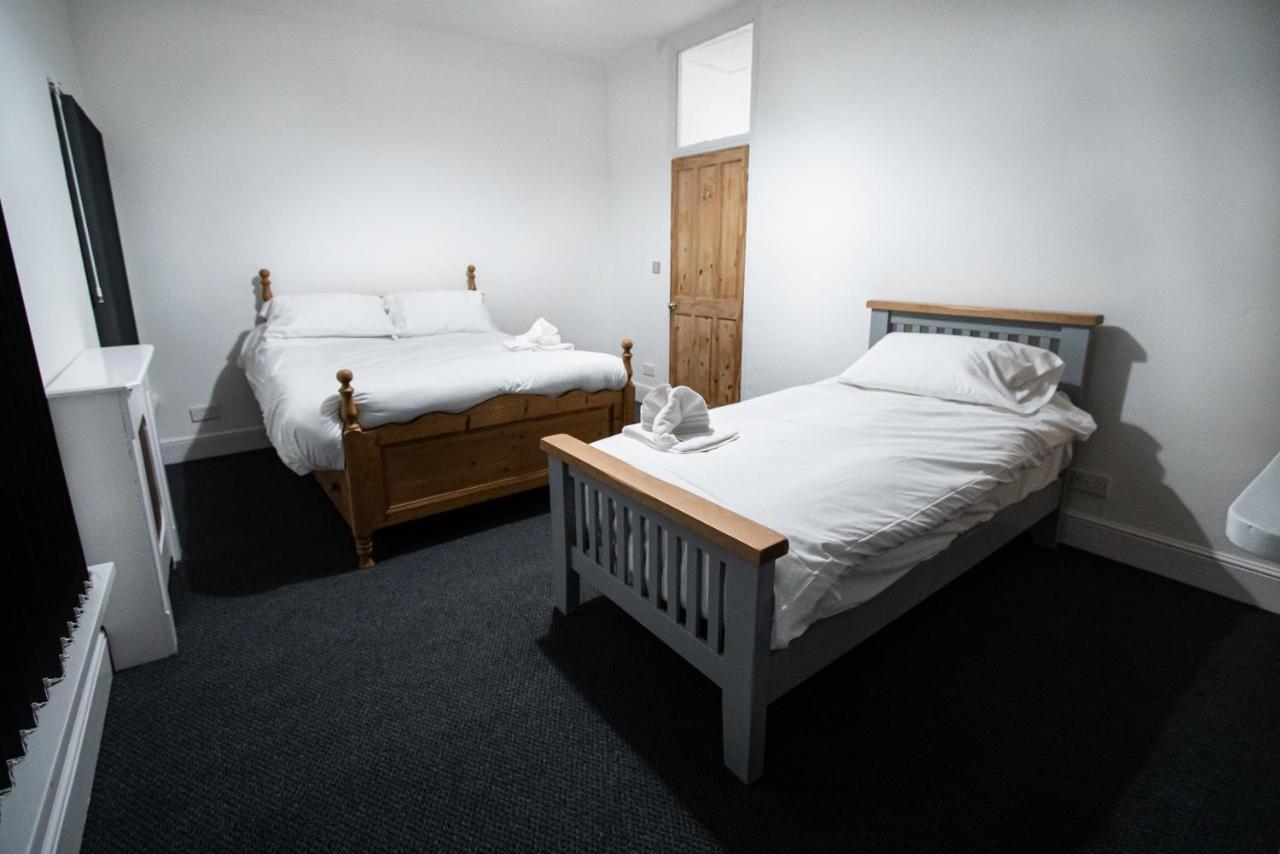 Stone House By Propertri Holiday home Newport (Gwent)